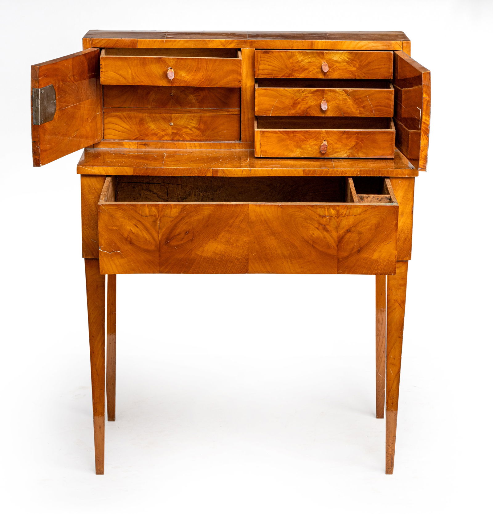 A SMALL CHERRYWOOD CHILDREN'S DESK - 6