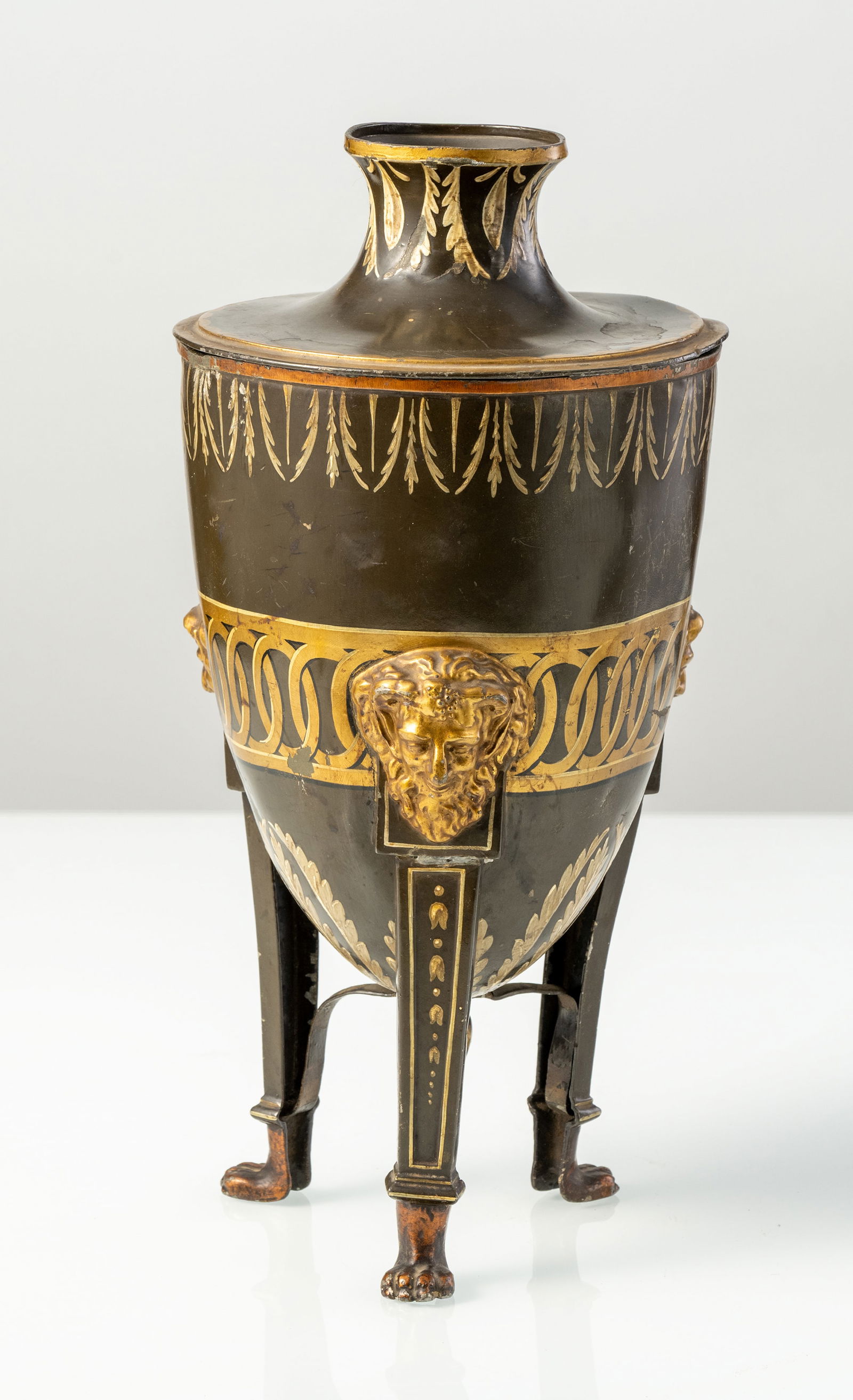 A PAINTED METAL URN SHAPED VASE AND COVER - 3