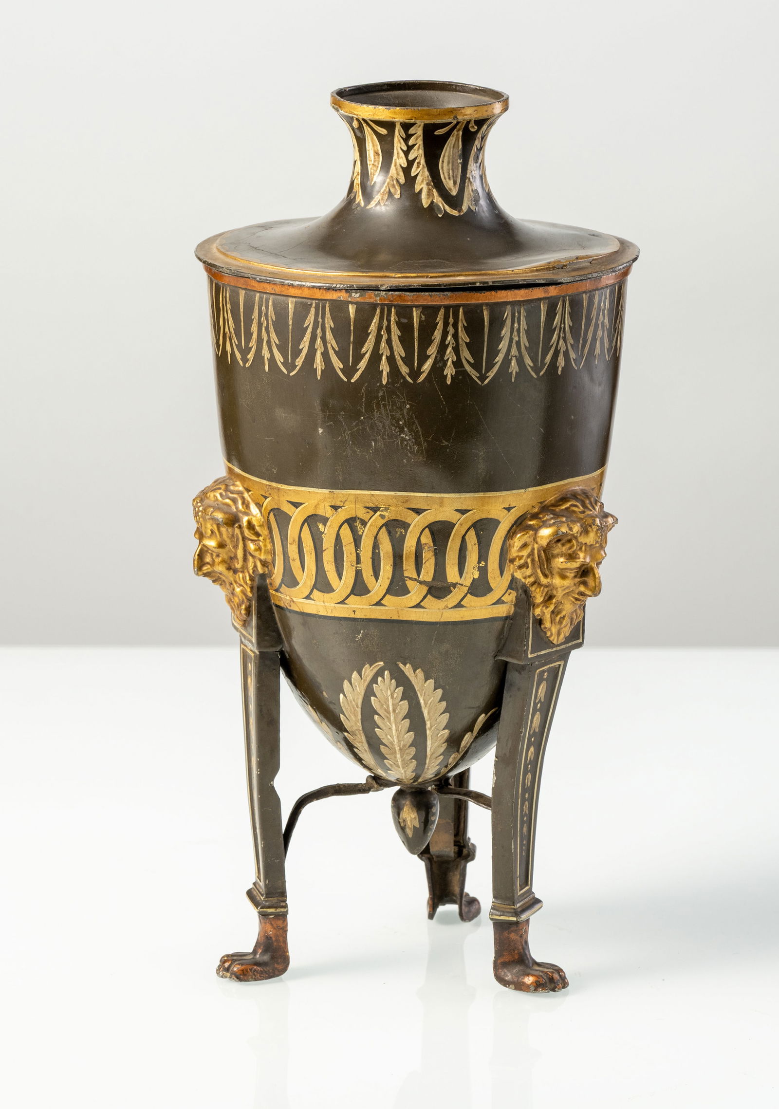 A PAINTED METAL URN SHAPED VASE AND COVER - 4