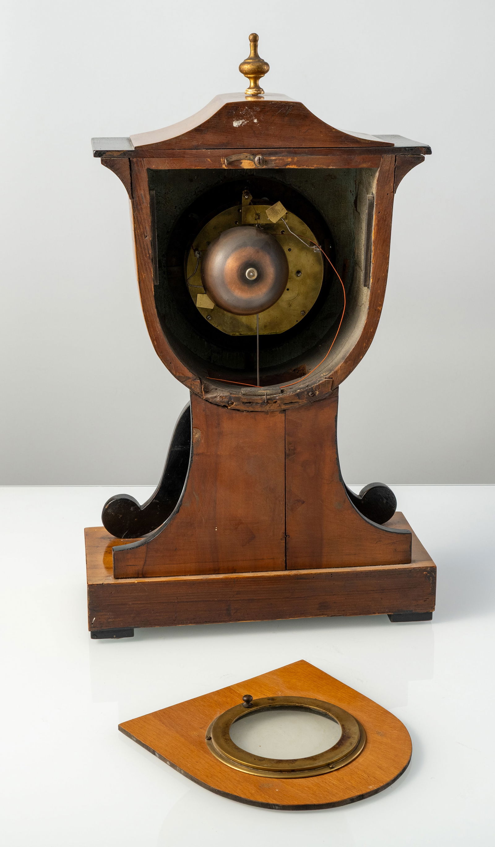 A GERMAN BIEDERMEIER TABLE CLOCK - 6