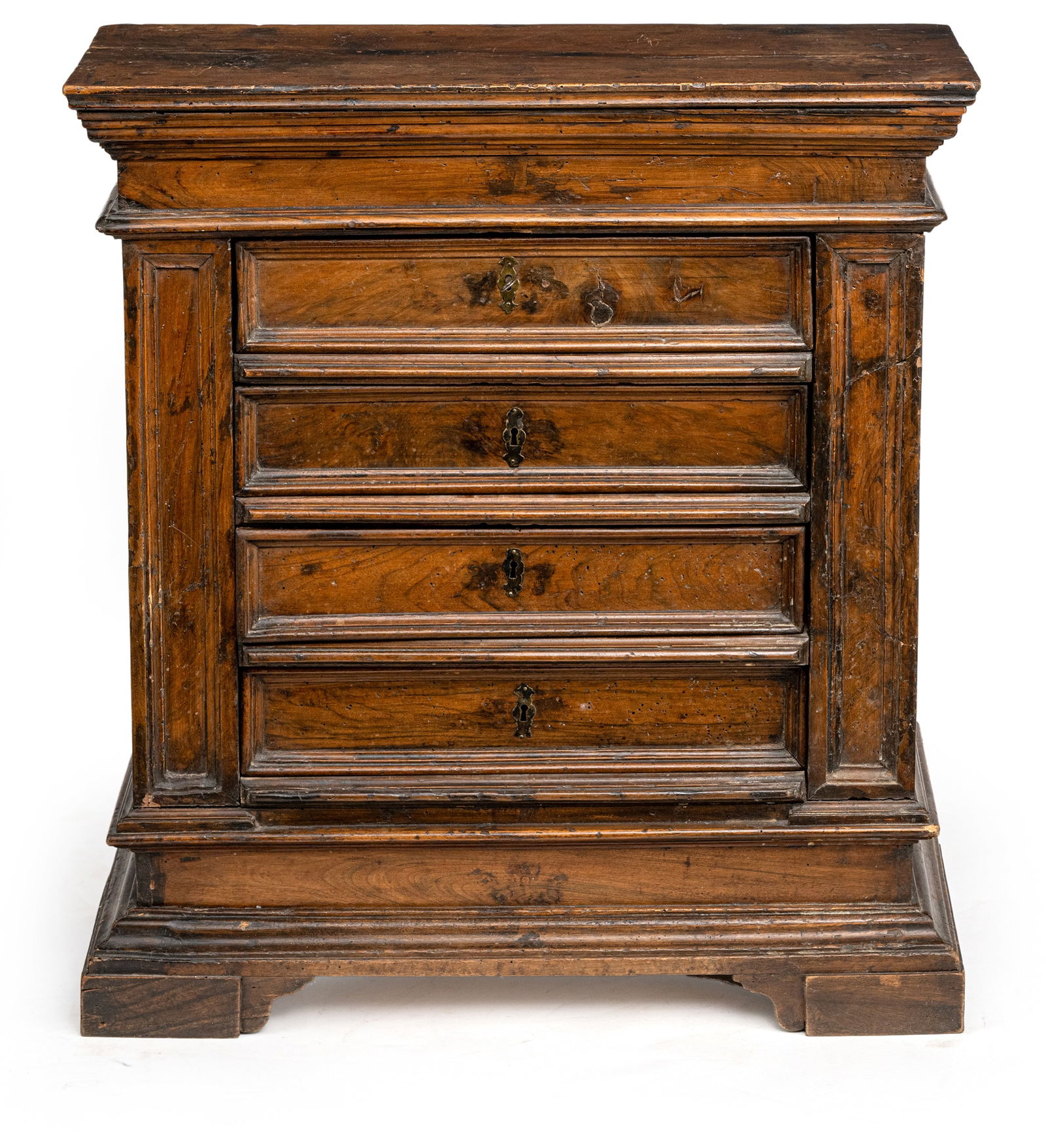 A NORTH ITALIAN BAROQUE WALNUT COMMODE - 2