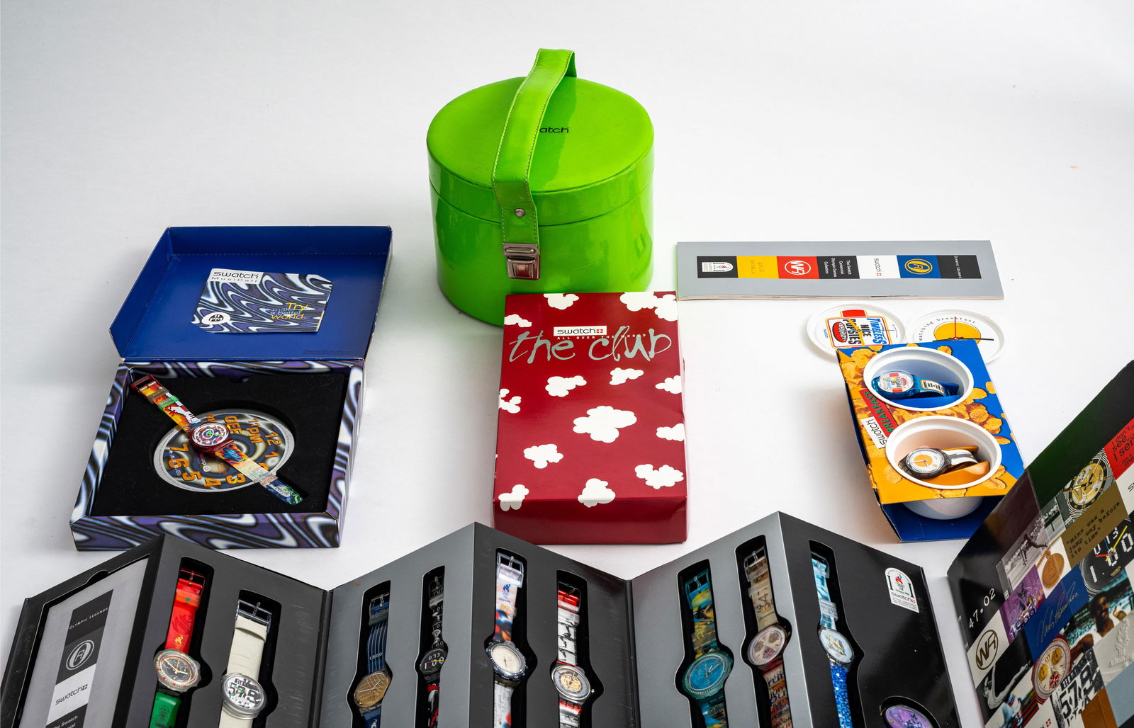 Mixed lot of 15 Swatch watches - 4