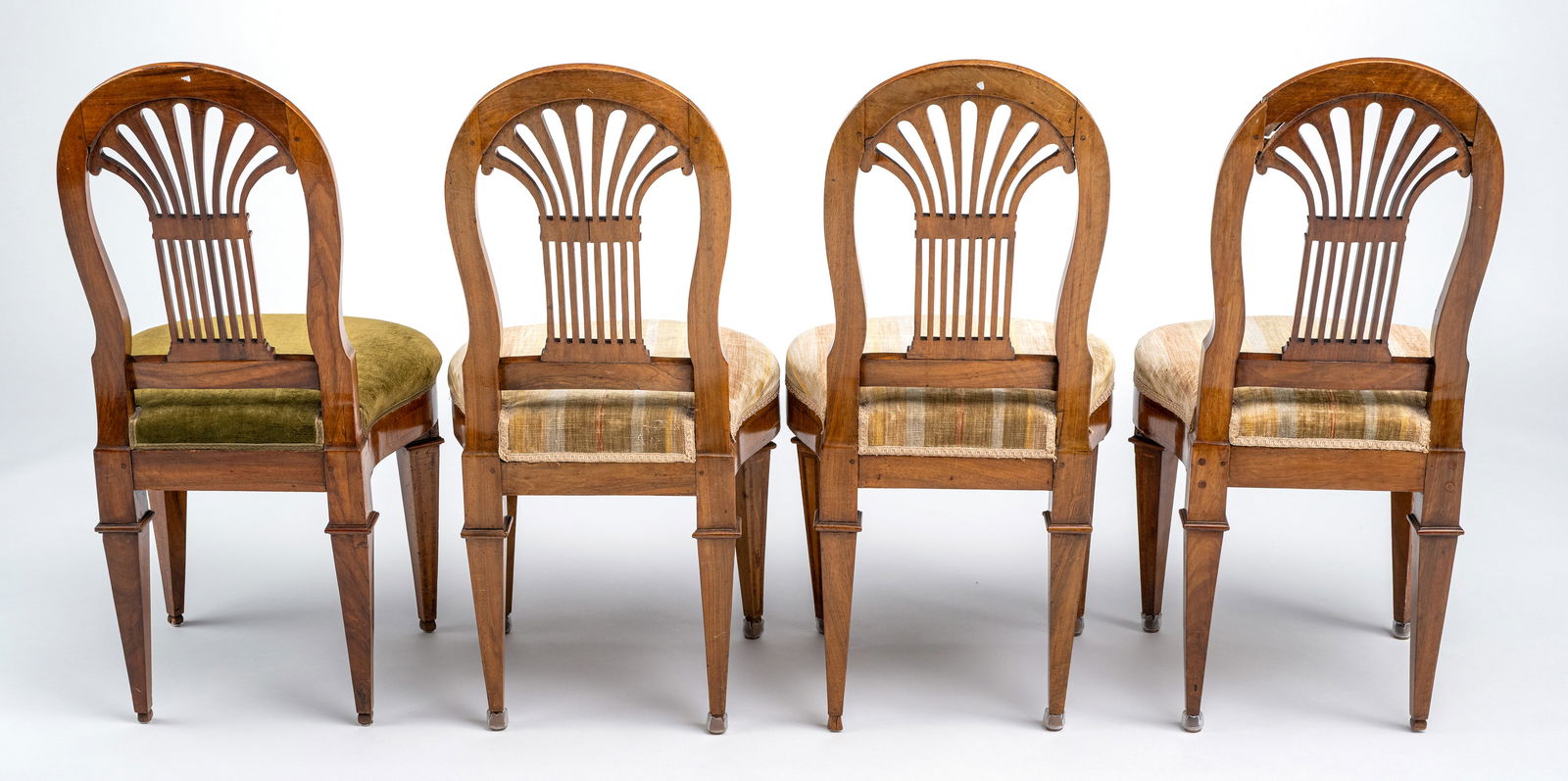 A NEOCLASSICAL WALNUT CENTRE TABLE AND FOUR CHAIRS - 7