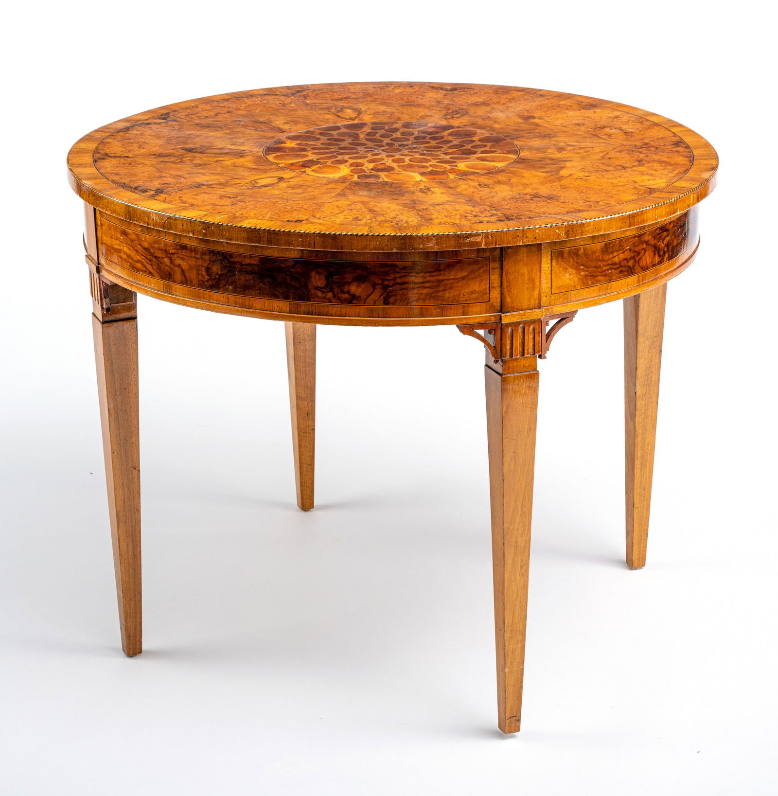 A NEOCLASSICAL WALNUT CENTRE TABLE AND FOUR CHAIRS - 9