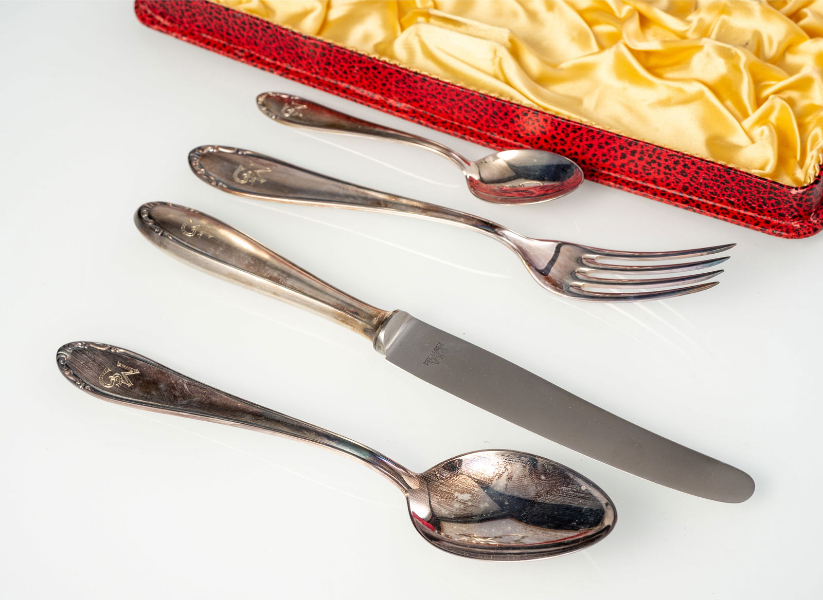 A COFFEE POT; CUTLERY PIECES AND A BEAKER - 3