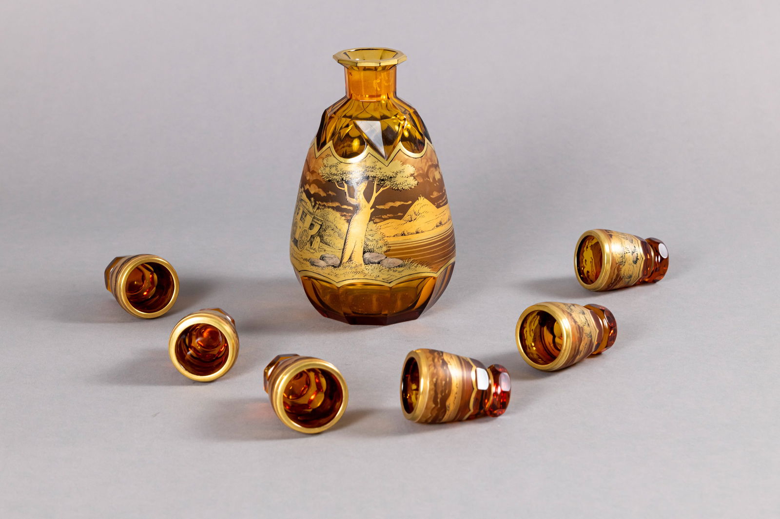 A CARAFE AND 6 SCHAPPS GLASSES - 2