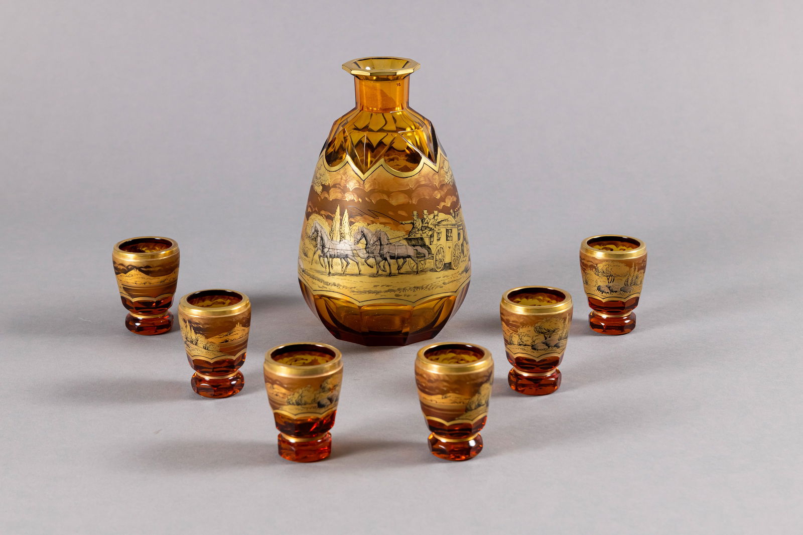 A CARAFE AND 6 SCHAPPS GLASSES - 3