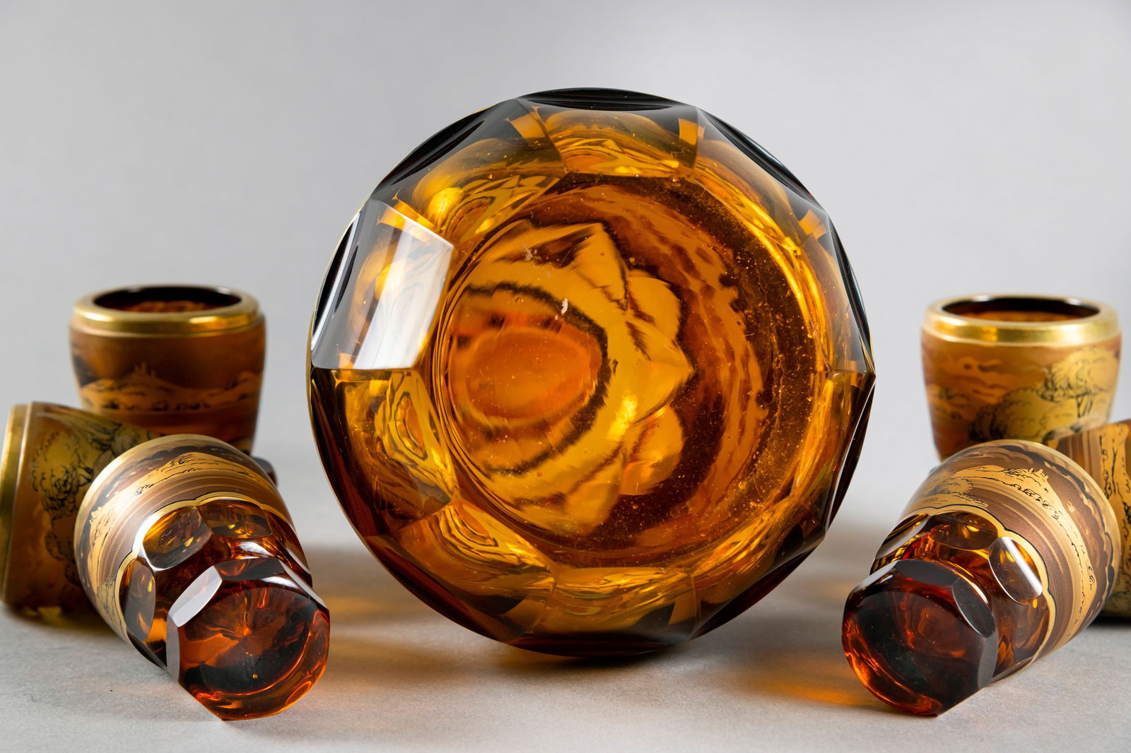 A CARAFE AND 6 SCHAPPS GLASSES - 5