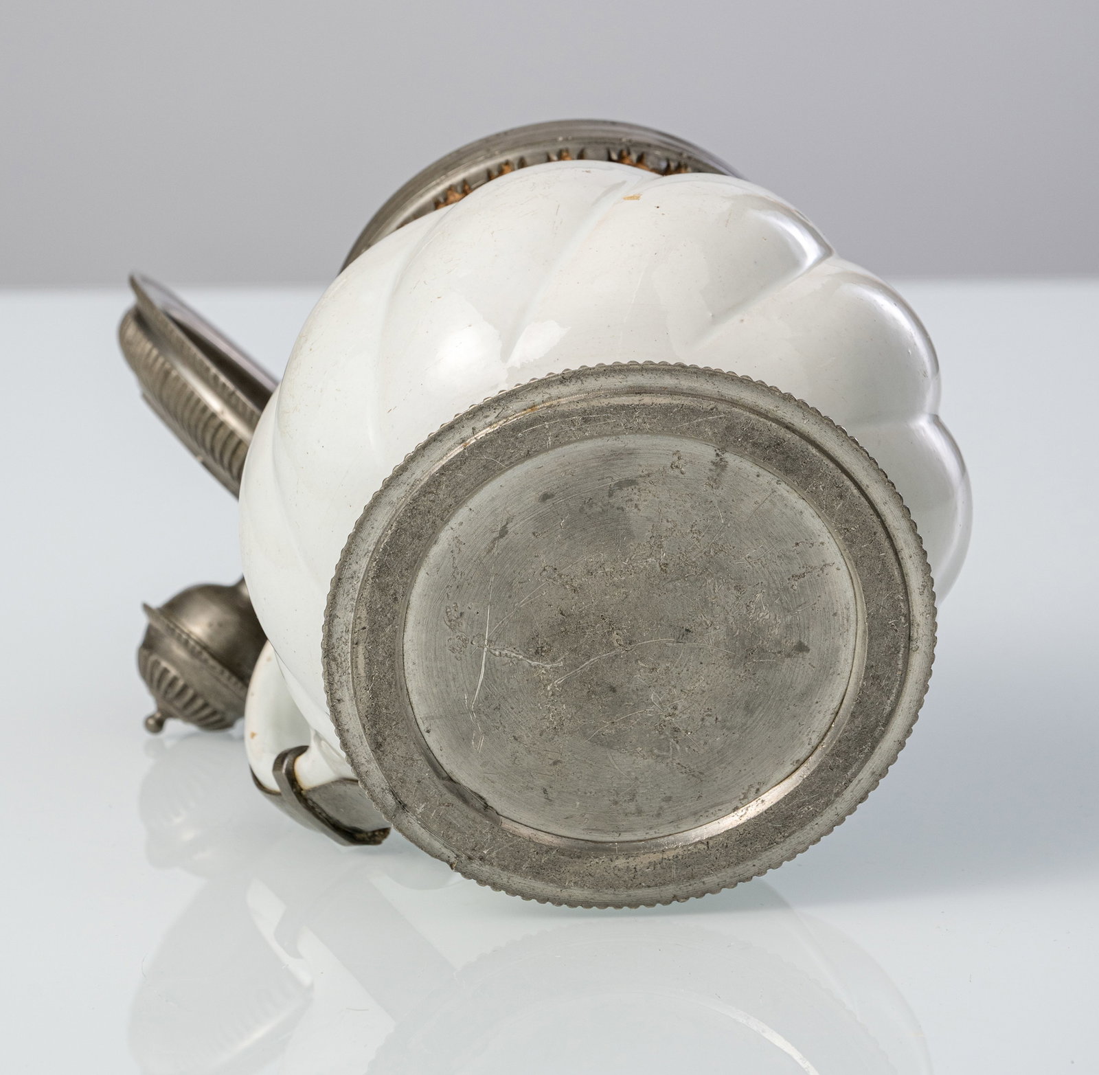 A WHITE GLAZED FAIENCE HABANER JAR - 6