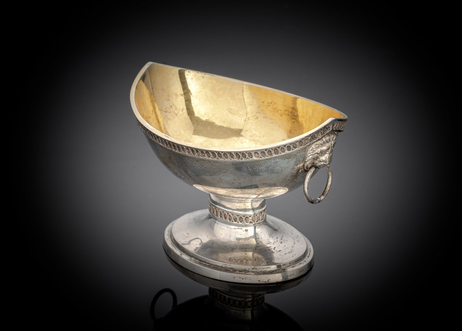A NEOCLASSICAL PARCIAL GILT SILVER SALT CELLAR - 2
