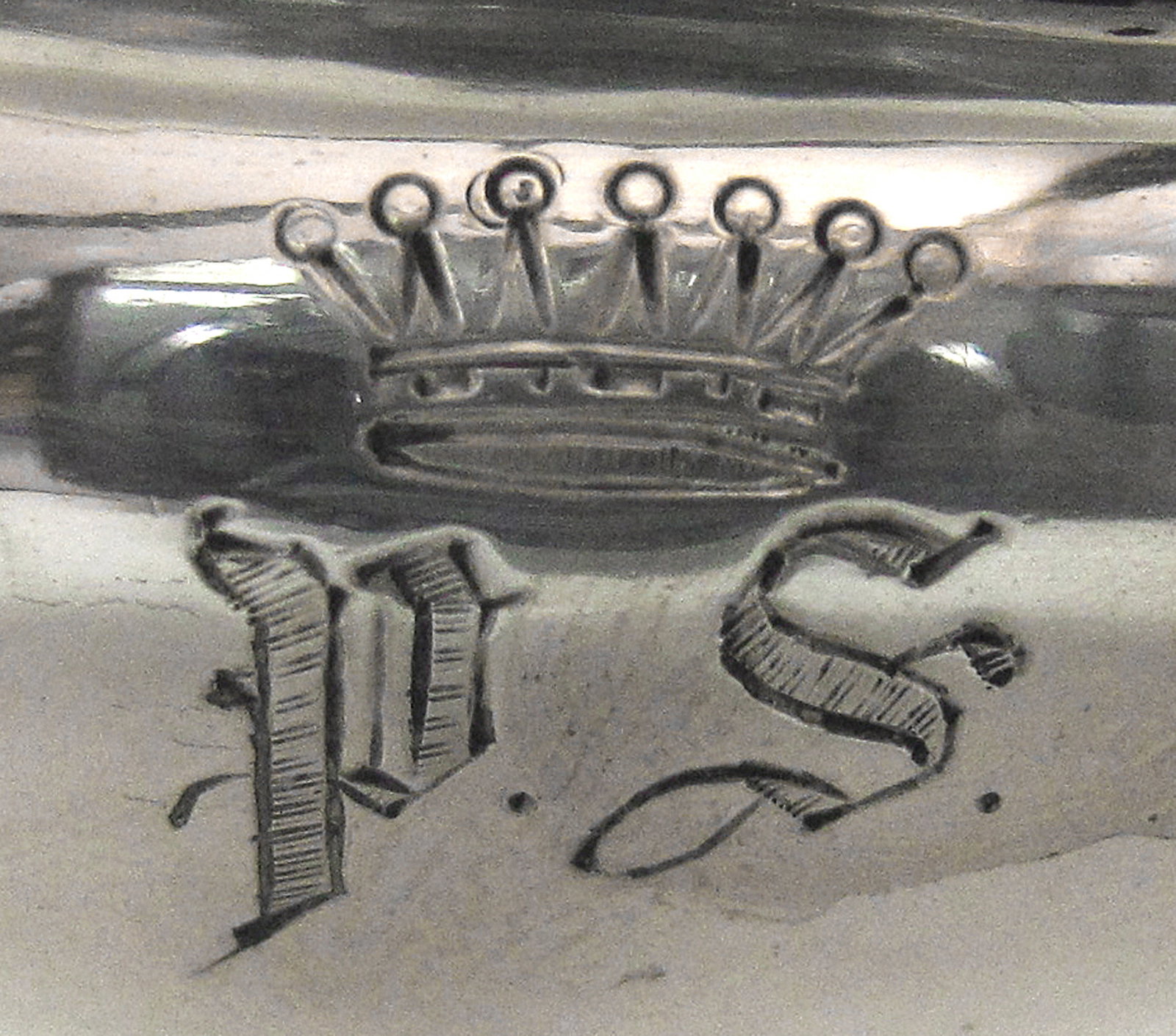 A GERMAN PARCIAL GILT SALT CELLAR WITH CROWED MONOGRAM - 3