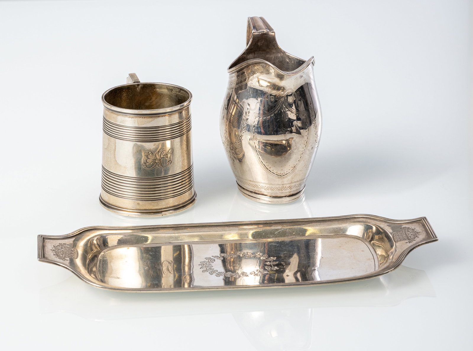 A SMALL TRAY, A BEAKER AND A MILK POT - 4