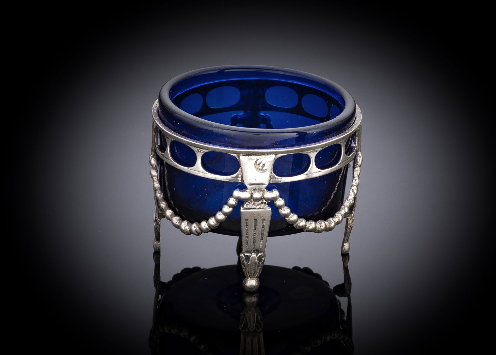 A NORTH GERMAN OPENWORK SILVER SALT CELLAR WITH BLUE GLASS LINER - 2
