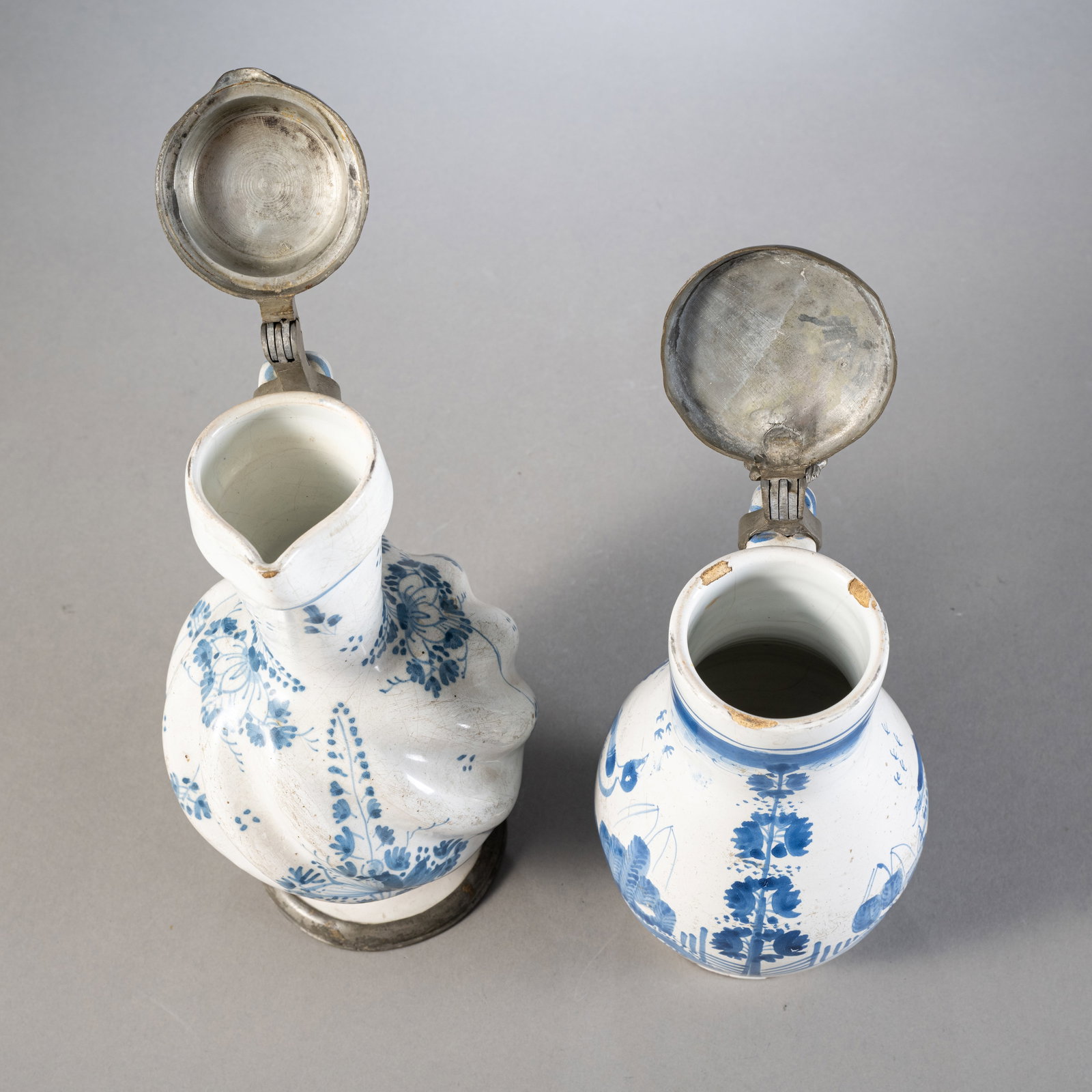 TWO GERMAN BLUE AND WHITE PAINTED FAIENCE JARS - 3
