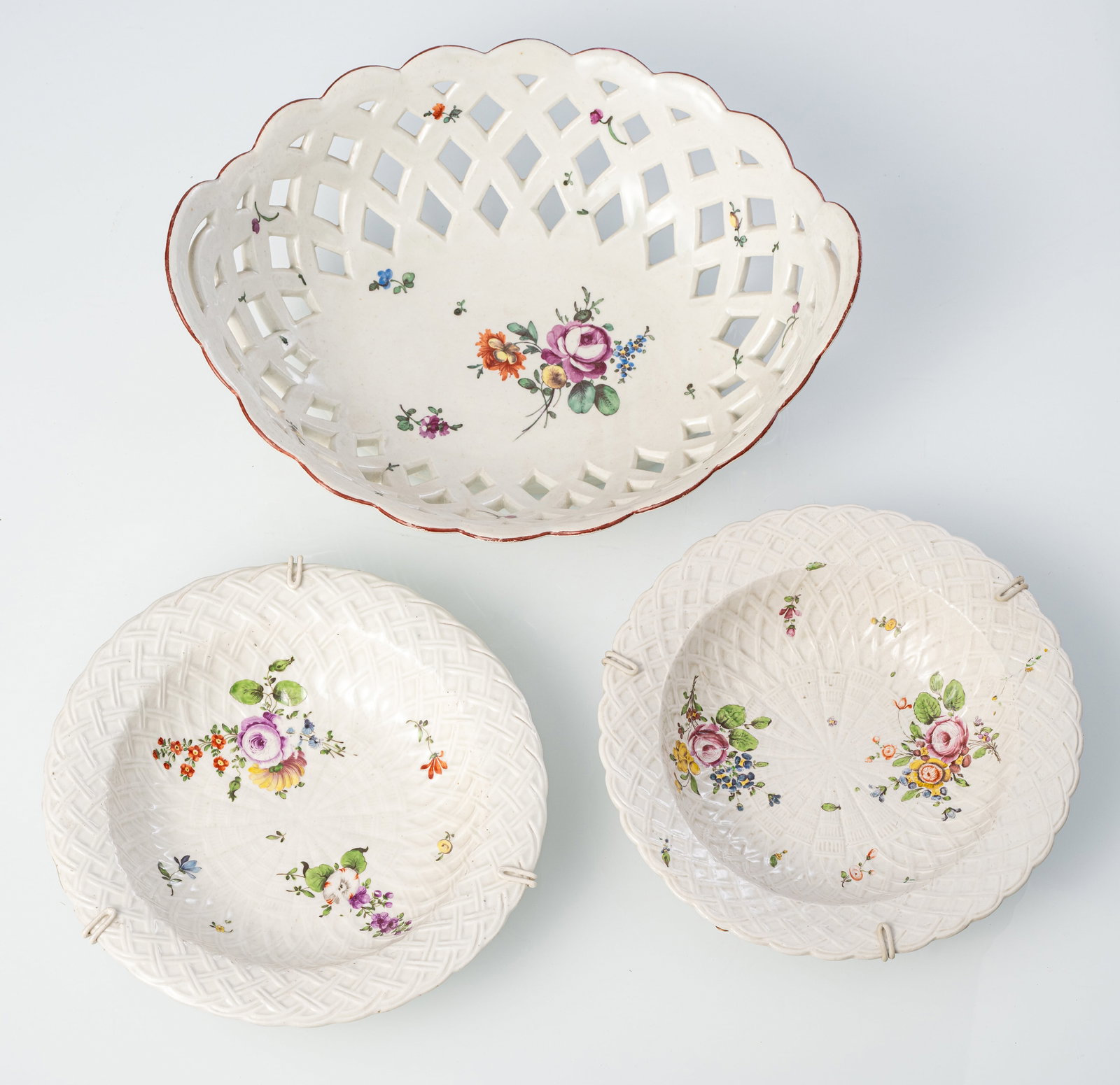 A LUDWIGSBURG ROUND DISH; A BASKET AND TWO PLATES AND THREE VIENNA PLATES - 4