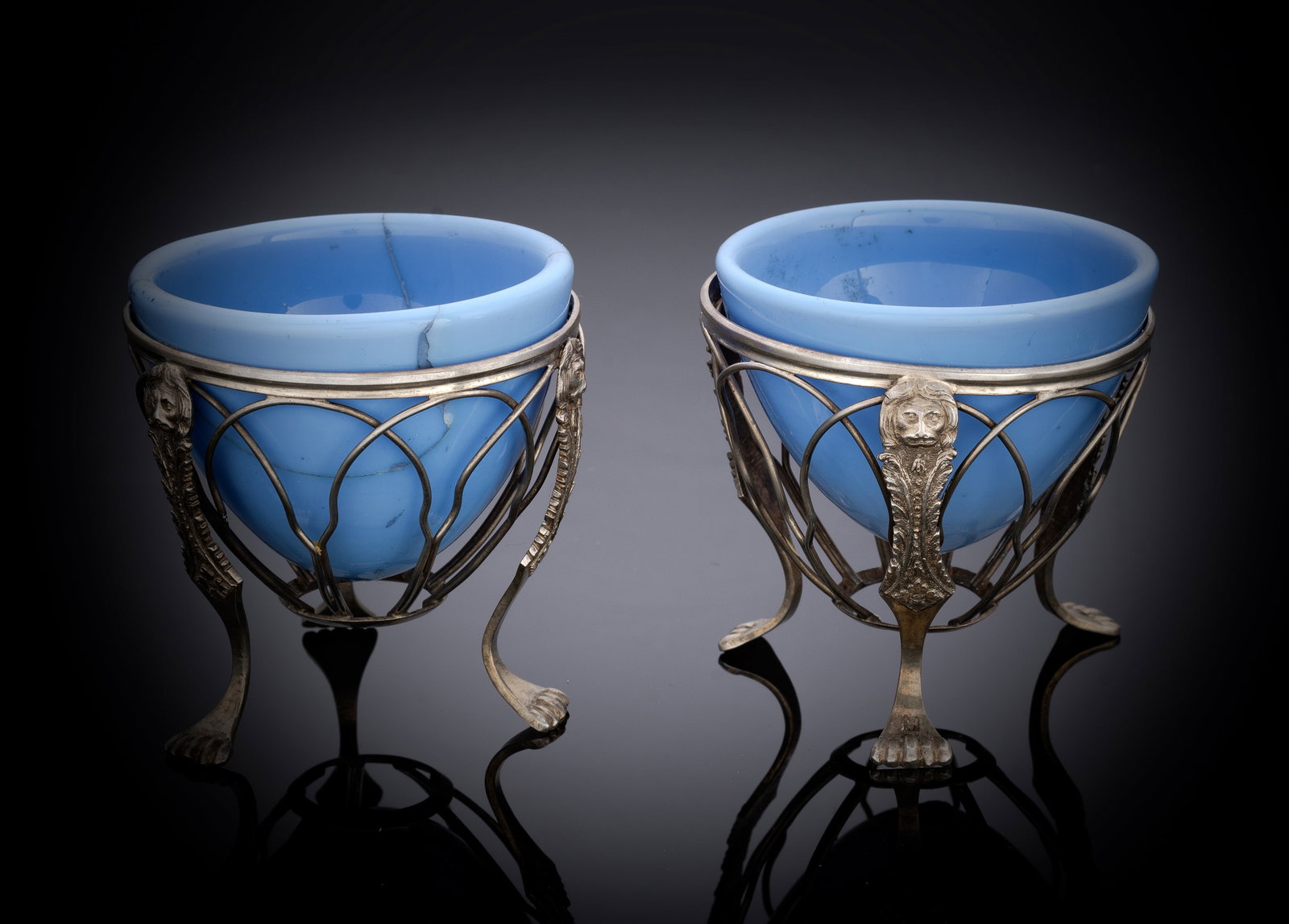 A PAIR OF NEOCLASSICAL FILIGREE WORKED SILVER SALT CELLARS - 2
