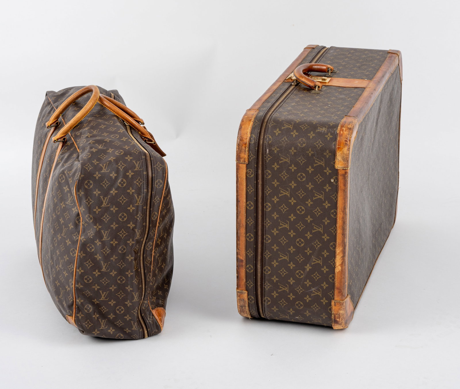 LOUIS VUITTON MONOGRAM CANVAS SUITCASE AND TRAVELLERS BAG - 2