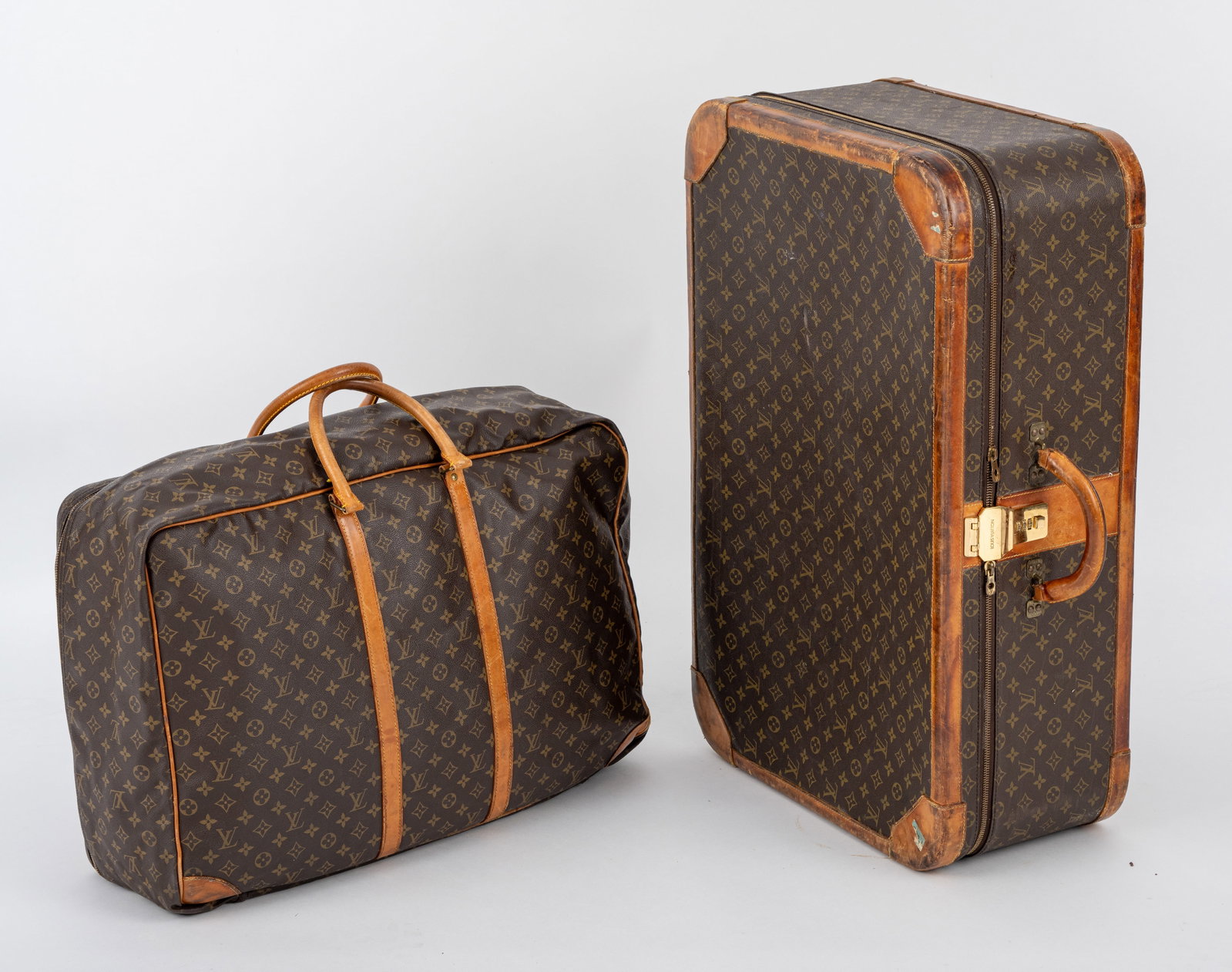 LOUIS VUITTON MONOGRAM CANVAS SUITCASE AND TRAVELLERS BAG - 3