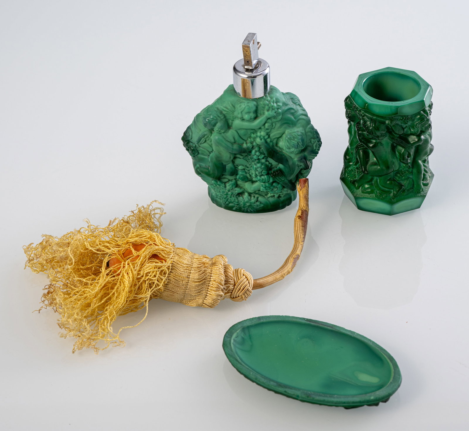 A SCENT BOTTLE, A VASE AND A COVER - 2