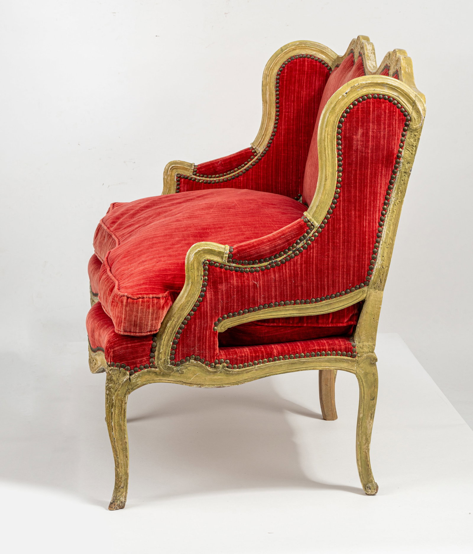 A LOUIS XV CREAM AND GREAN PAINTED SOFA - 3