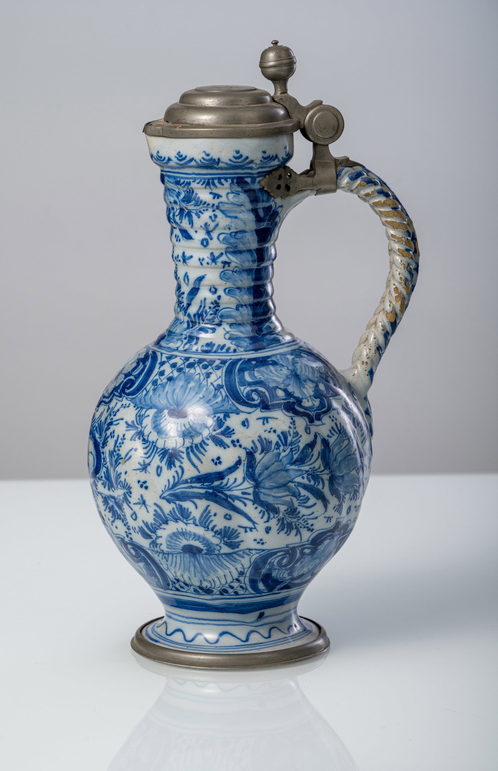 A LARGE PEWTER MOUNTED BLUE AND WHITE PAINTED FAIENCE JAR - 3