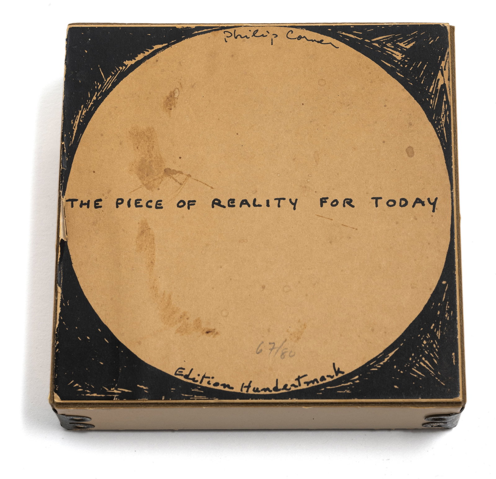 Corner, Philip: Corner, Philip New York, 1933 11 x 11 x 3 cm "The piece of reality for today", 1983. Leporello and mirror in original cardboard box. Signed in ink on the lid and numbered 67/80 in pencil. Edition: