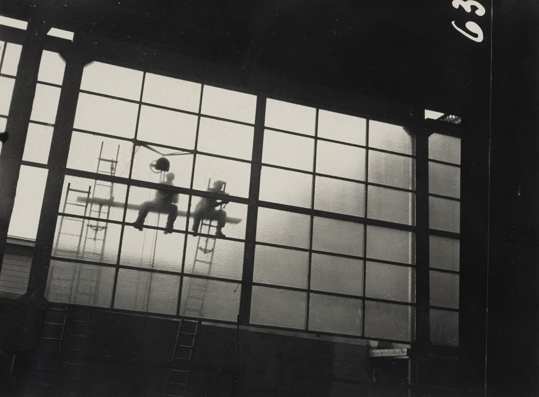Stankowski, Anton: Stankowski, Anton Gelsenkirchen, 1906 - Esslingen, 1998 17,7 x 23,7 cm, R. Untitled, 1957. Silver gelatin print on photographic paper. Signed and dated in pencil on the reverse. Private collection, S&