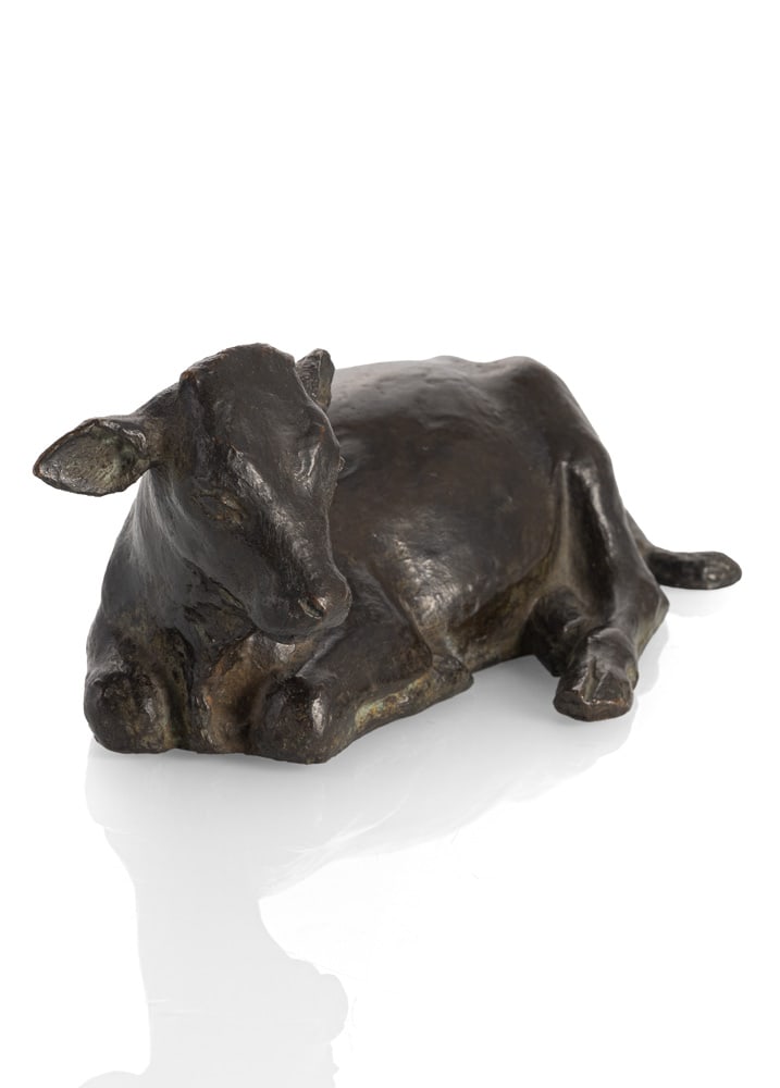 May, Karl: May, Karl Frauenaurach, 1884 - München, 1961 L. 18 cm Recumbent cow. Bronze, dark patina. Signed in the cast on the underside. Private property, Baden-Württemberg. May, Karl Frauenaurach,