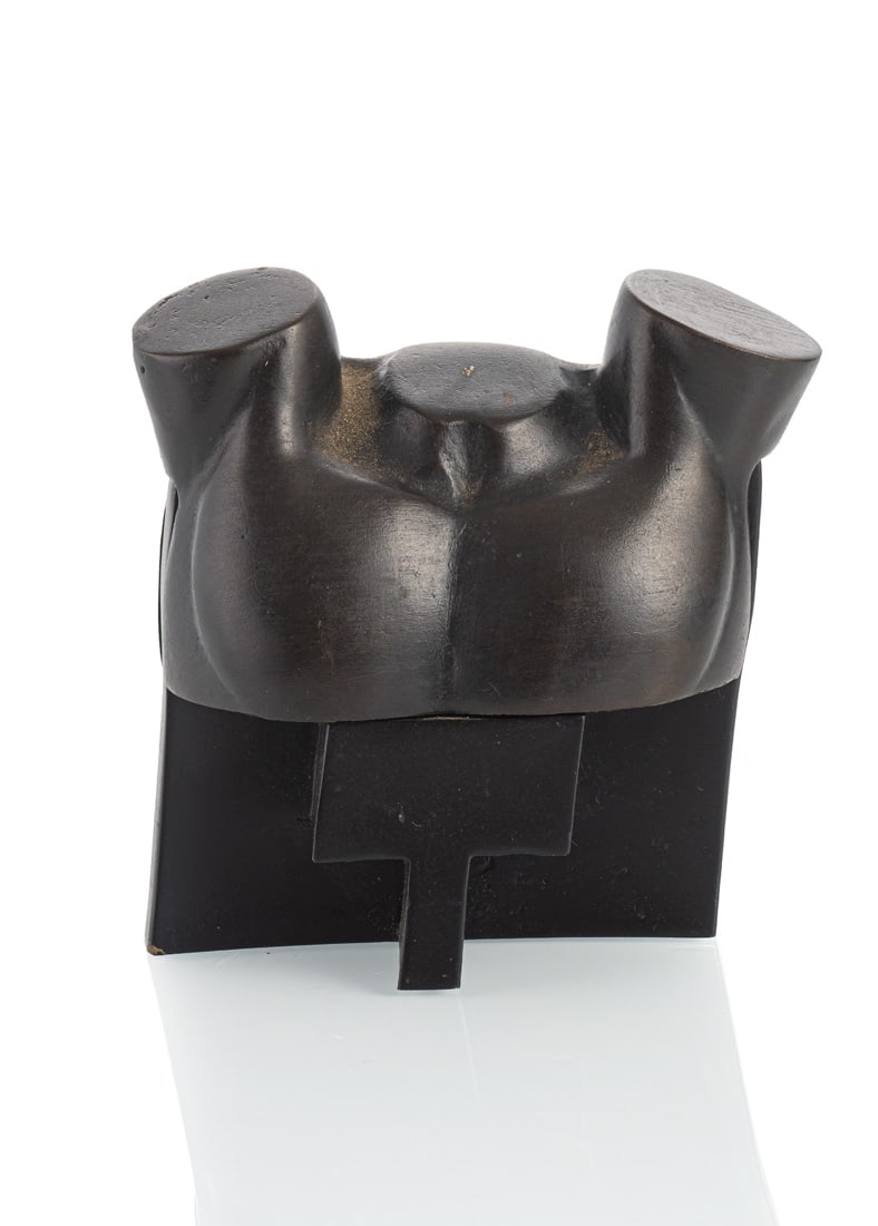 Berrocal, Miguel: Berrocal, Miguel Algaidas/Malaga, 1933 - Antequera, 2006 H. 8,5 cm Torso. Bronze, dark patina. Two-part sculpture. Signed and numbered 463/600 in the cast. Private collection, Süddeutschland.