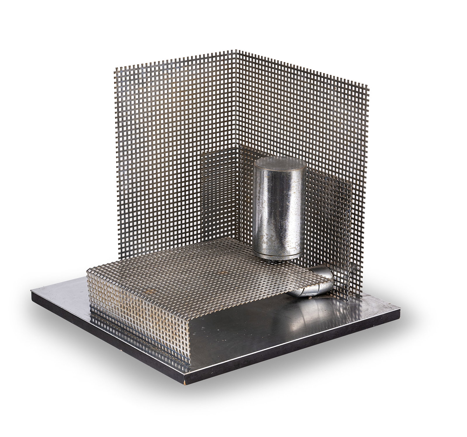 Beck, Gerlinde: Beck, Gerlinde Stuttgart, 1930 - Mühlacker-Großglattbach, 2006 46 x 46 x 39 cm "Integriert", 1972/1973. Steel, chrome-plated, on fiberboard. Zemter, 1972.11. Studio of the artist. Private