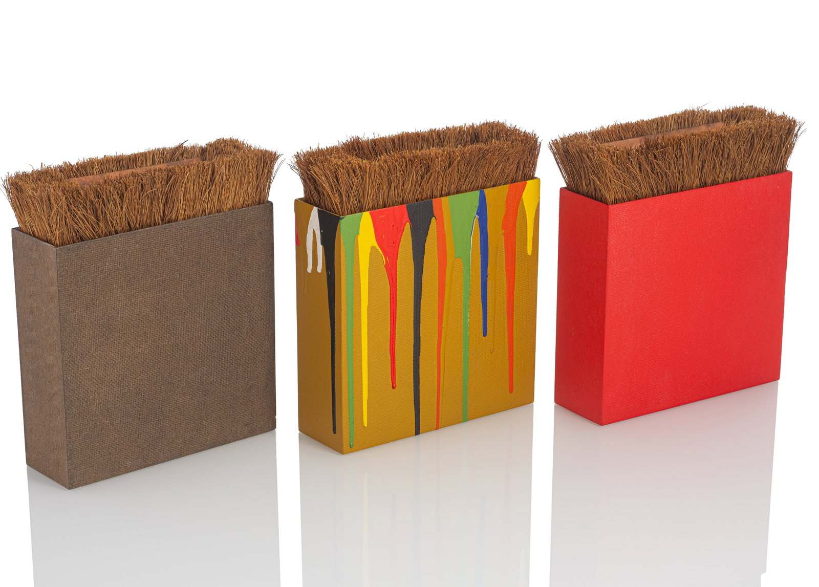 Anonymous: Anonymous Je 21,5 x 18 x 6 cm 3 works: Money box. Model. Mixed media on wood. Corporate collection, Germany. Anonym Je 21,5 x 18 x 6 cm 3 Arbeiten: Spardose. Modell. Mischtechnik auf Holz.