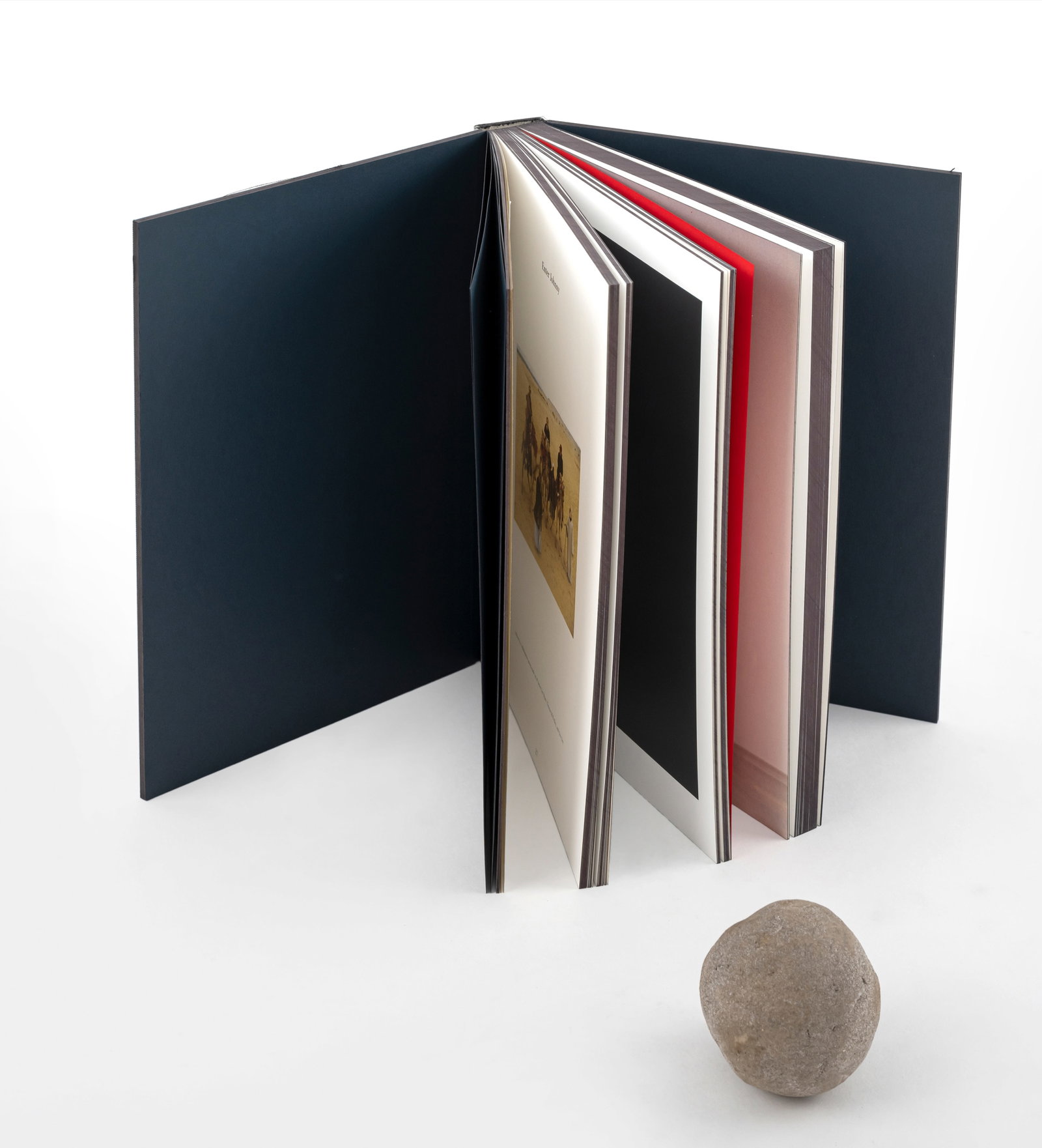 Convolute: 2 cassettes and 10 folders - 2
