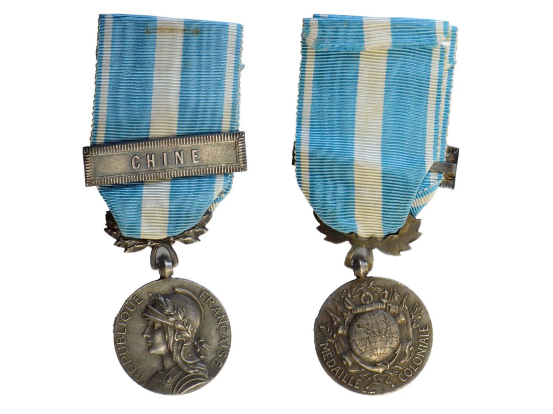 FRANCE Republic Colonial Medal, silver, with pull-through clasp "Chine", Hong Kong Coin Auction (1 of 1)