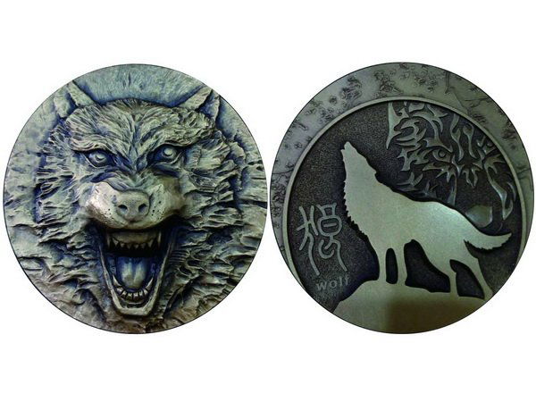 CHINA 2015 Wolf Totem Large Copper Medal (1 of 2)