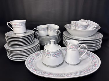 China Pearl Complete Service for 8 Barbera Pattern, 44 Pieces