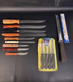 Lot of 14 Vintage Household Knives