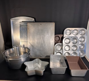 Large Lot of Vintage Bakeware- Muffin Tins, Bundt Pans, Loaf Pans, Baking Sheets, Cooling Rack, Star