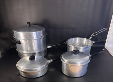 Vintage Flavo-Seal Aluminum Pan Set