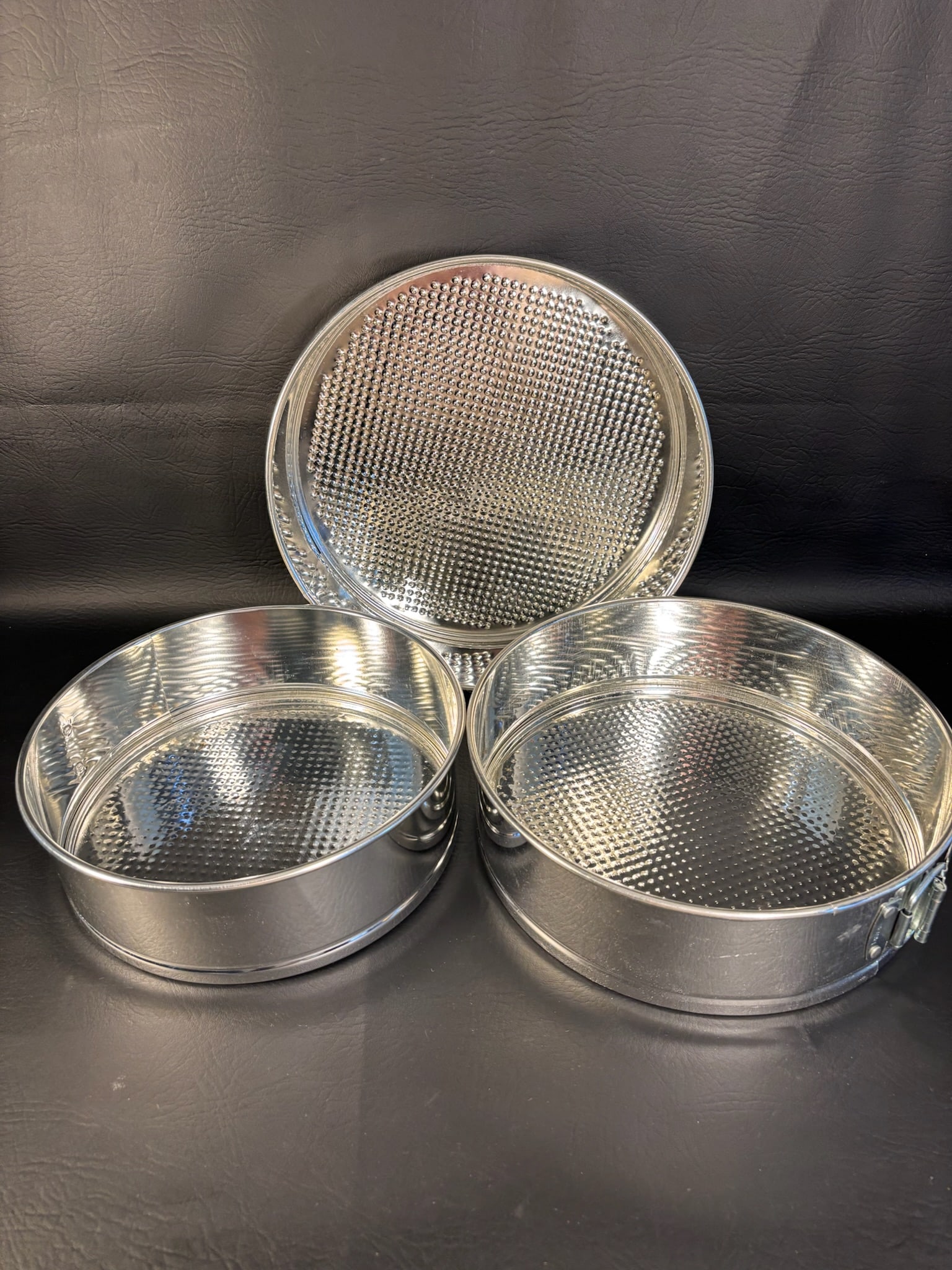 Three New Springform Pans for Cheesecake, Ice Cream Cake, etc.: Item comes exactly as pictured