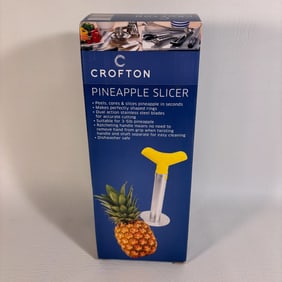 Crofton Pineapple Slicer, New in Box