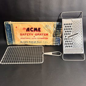 Vintage Stainess Safety Grater and Juice Extractor in Original Packaging