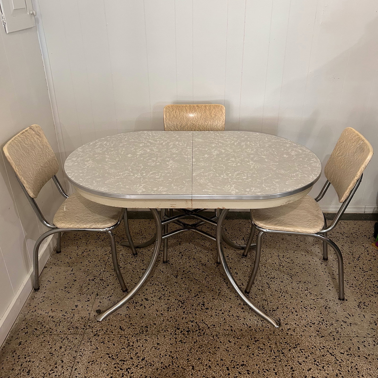 Vintage Formica Chrome Kitchen Dinette with 6 Chairs + Leaf, 1950's (1 of 11)