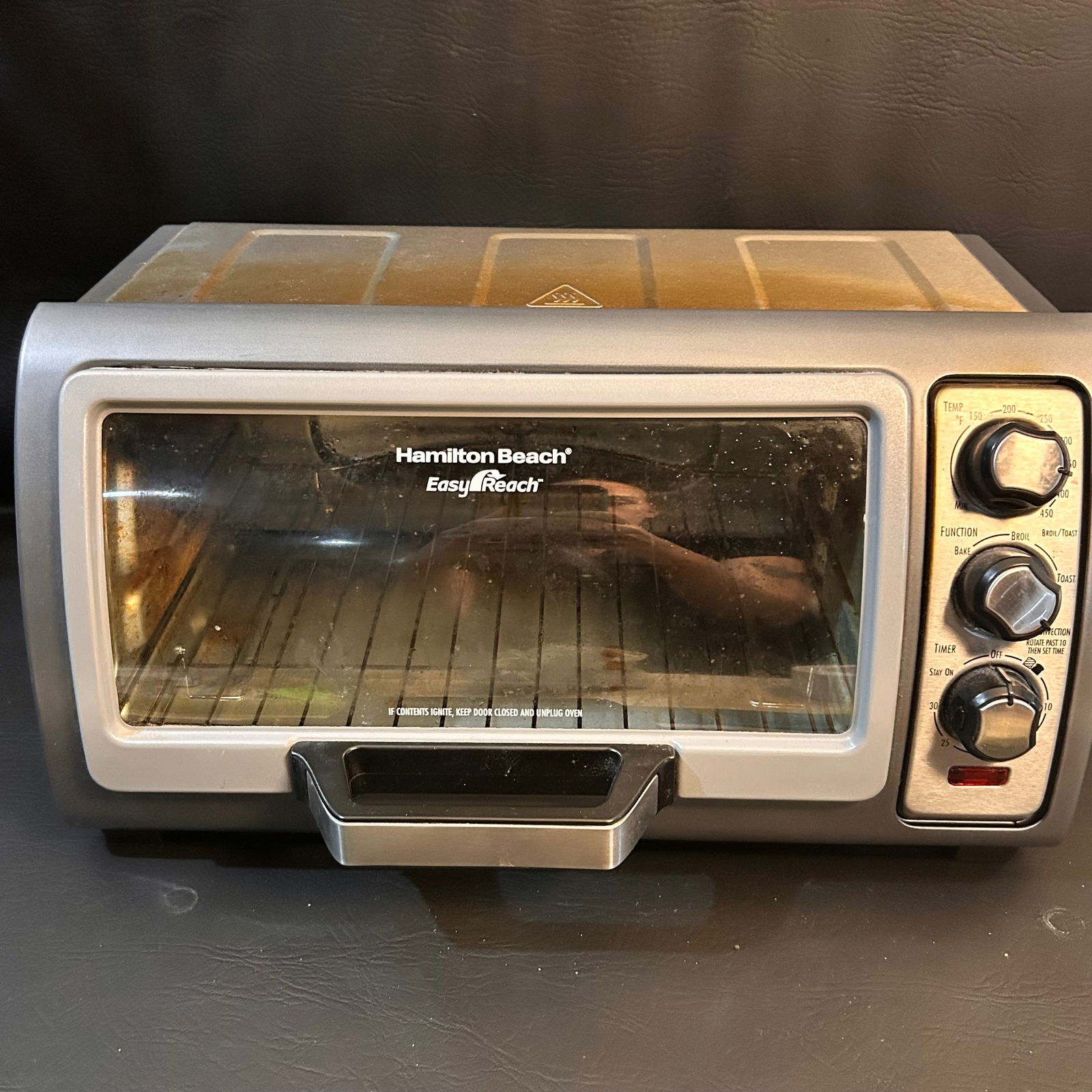 Hamilton Beach Easy-Reach Toaster Oven (1 of 3)