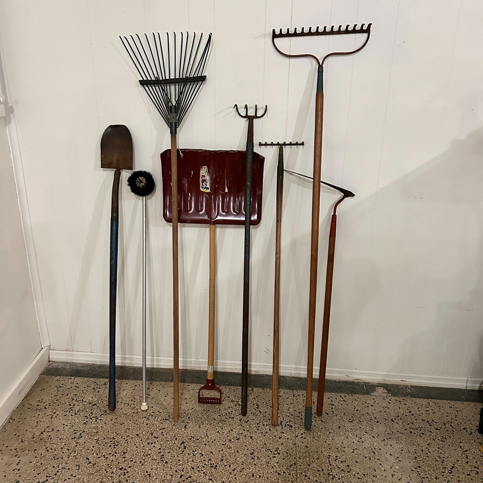 Household Long Handled Tools, Lot of 8 (1 of 3)