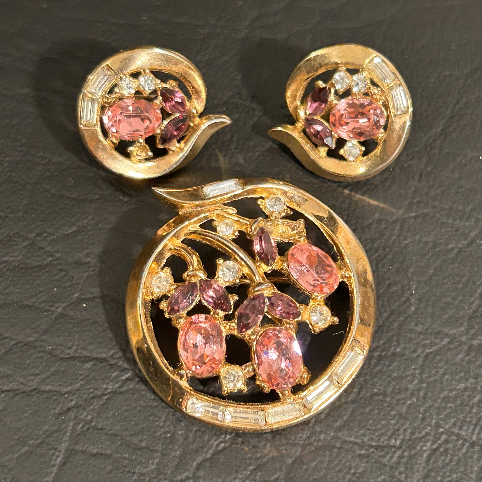 1950's Trifari Alfred Philippe Multicolor Goldtone Brooch with Matching Clip-on Earrings: Item comes exactly as pictured