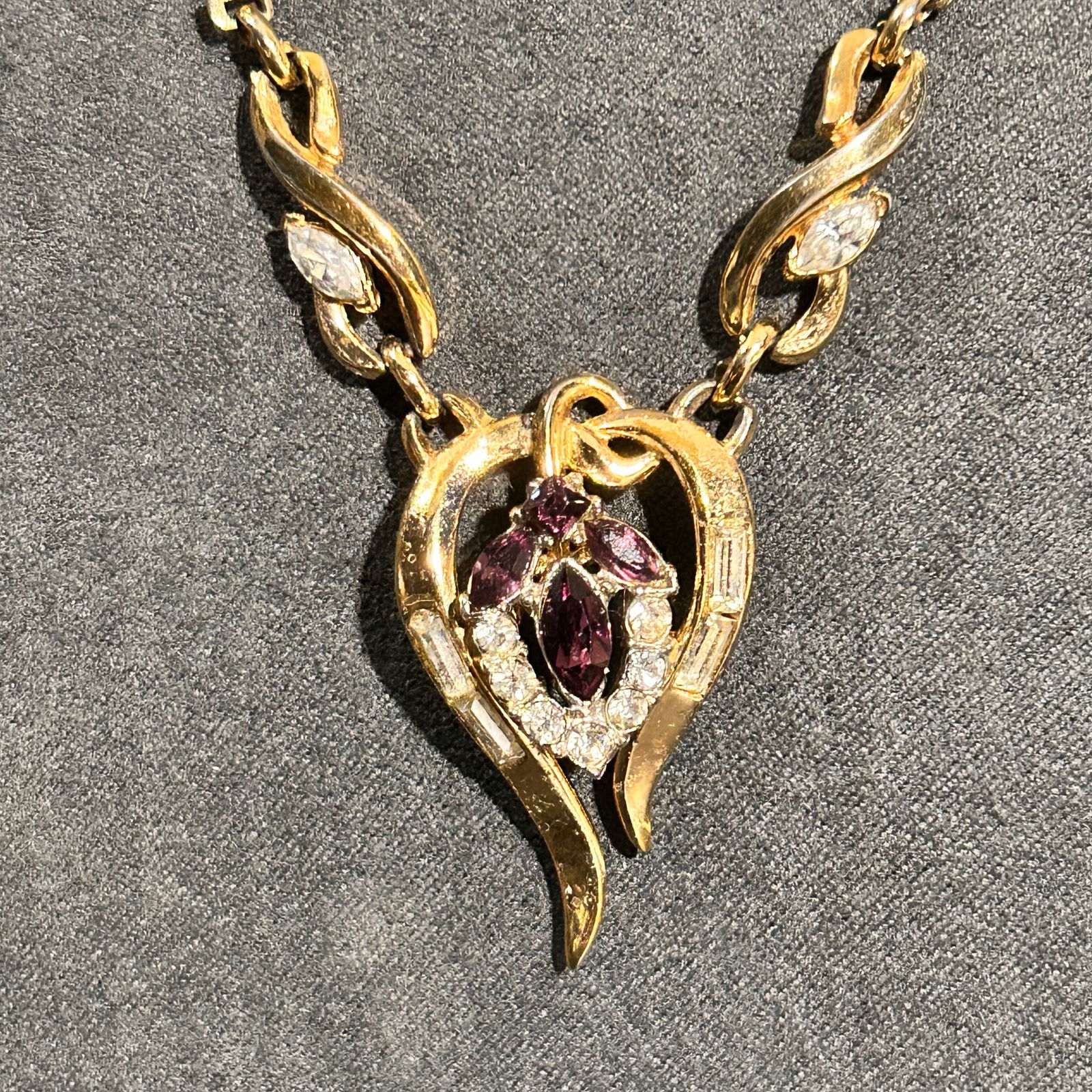 Vintage TRIFARI Signed Gold Tone Asymetrical Swirl Rhinestone Designer Costume Necklace (1 of 2)