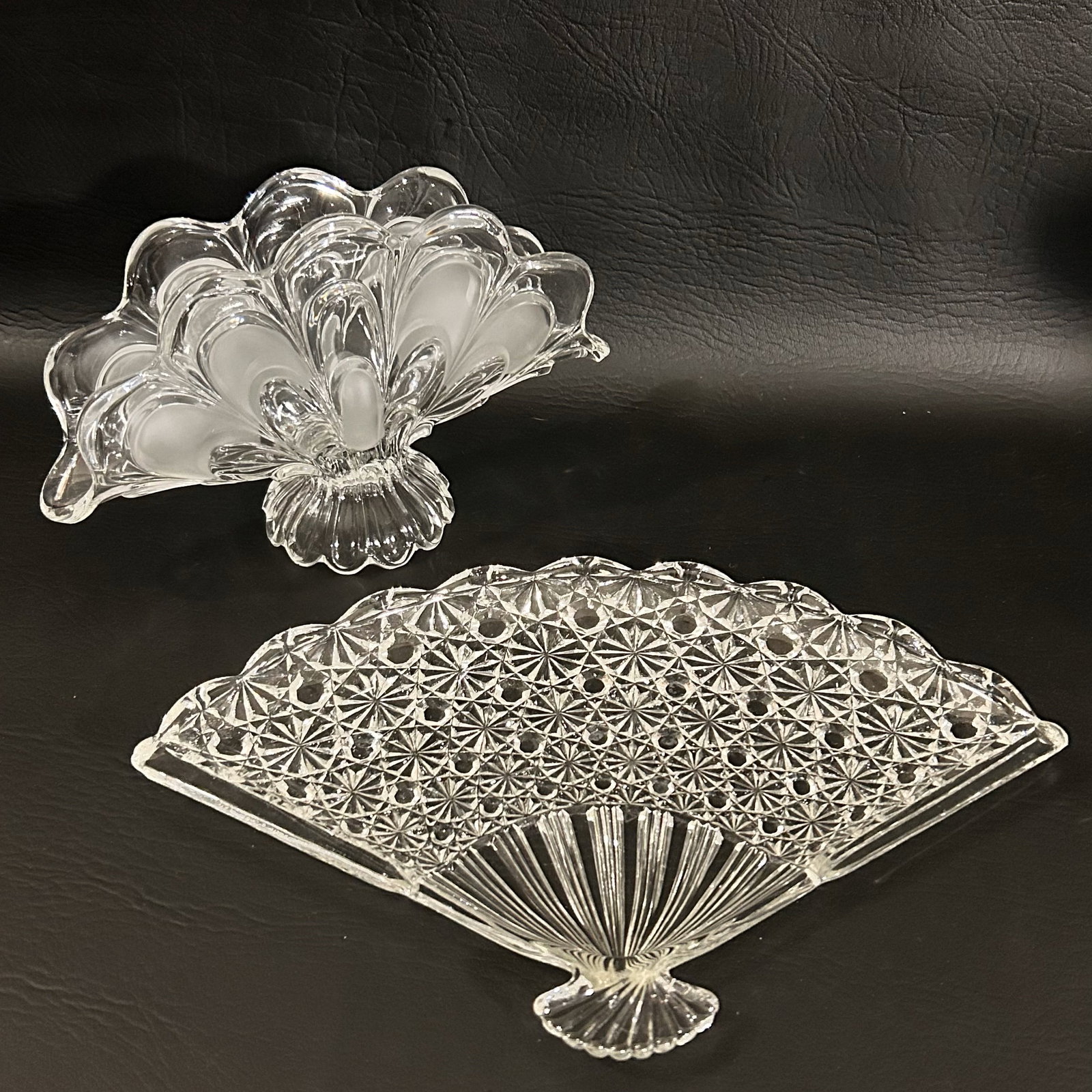 Vintage Fan Style Tableware Napkin Holder and Trinket Dish: Napkin Holder W8.5in D3in H5in, Trinket Dish W10.5in D7in H0.75in
