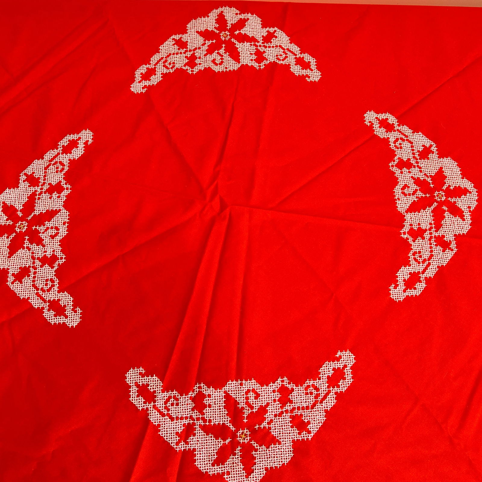 Vintage Embroidered Red & White Round Tablecloth (1 of 3)