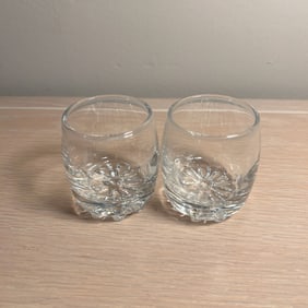 Pair of Daisy Pattern Vintage Shot Glasses