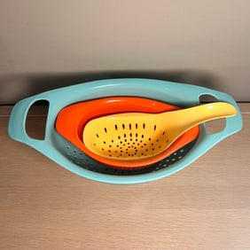 3 Nesting Strainers